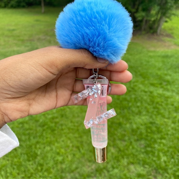 Resin initial keychains - Picture 4 of 4